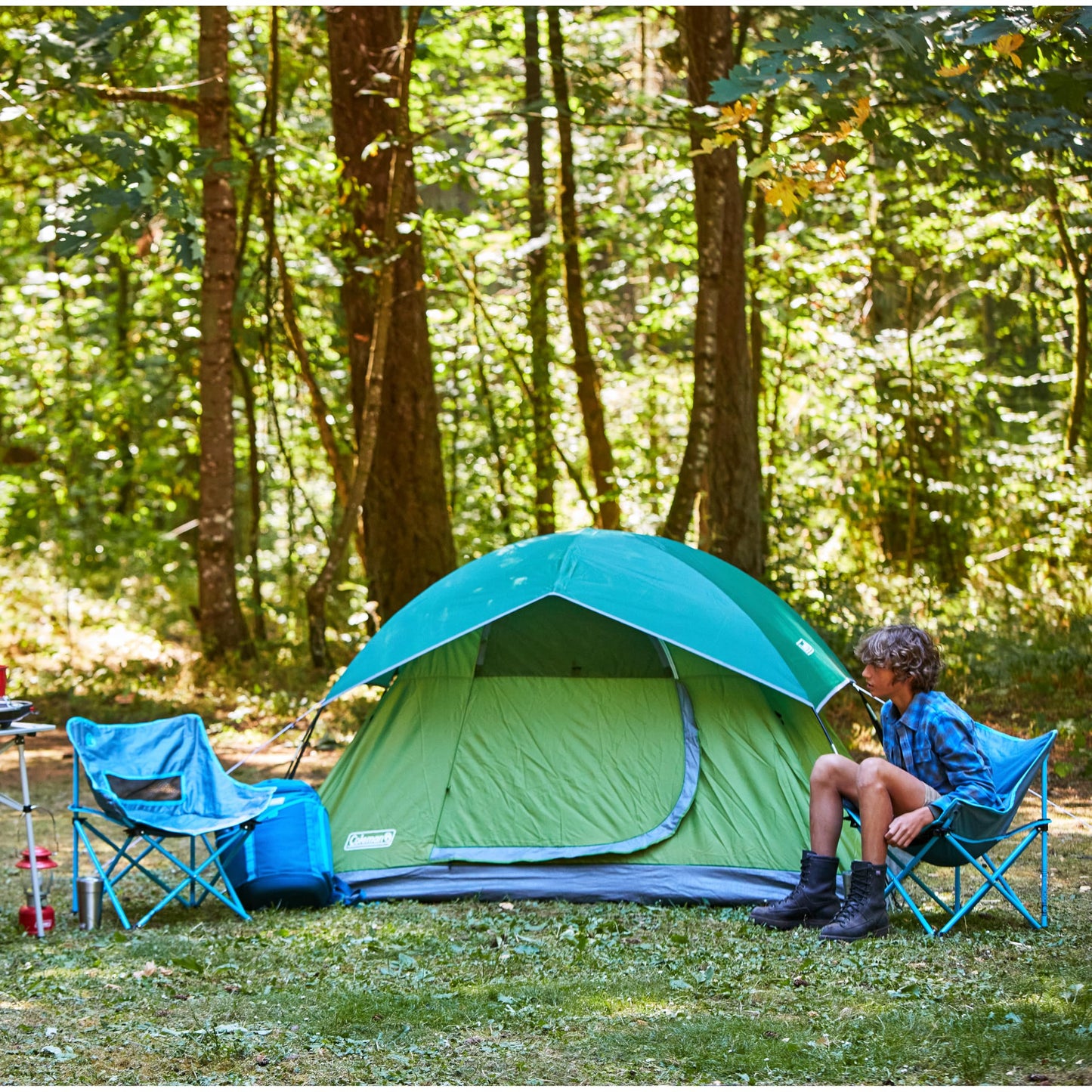 Coleman Sundome Camping Tent with Rainfly, 2/3/4/6 Person Tent Sets Up in 10 Mins, Weatherproof Shelter for Camping, Festivals, Backyard, Sleepovers, & More