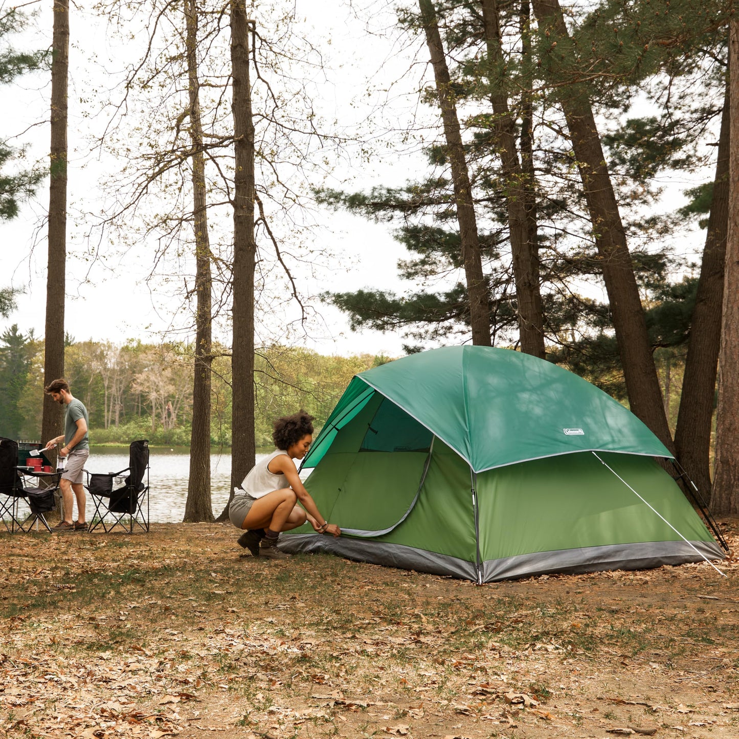 Coleman Sundome Camping Tent with Rainfly, 2/3/4/6 Person Tent Sets Up in 10 Mins, Weatherproof Shelter for Camping, Festivals, Backyard, Sleepovers, & More
